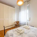 Apartamento Guesthost - Blu&yellow In Station Parma