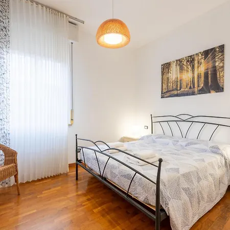 Blu&yellow In Station Апартаменты