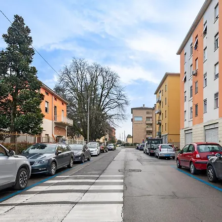 Blu&yellow In Station Parma