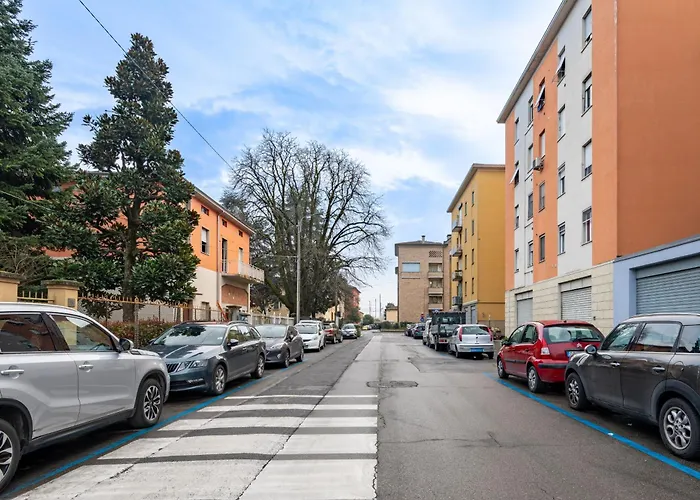Blu&yellow In Station Parma